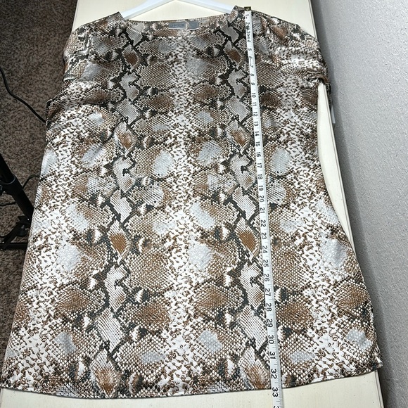 Chico's Long Sleeve Scoop Neck Snake Print Silky Tunic Top Size 2 / Women's 12/M - Picture 9 of 10